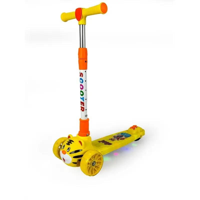 سكوتر دفع 3 تواير مع موسيقى وإضاءة للأطفال | متوفر باللون ( الوردي ، الأزرق ، الأصفر )
