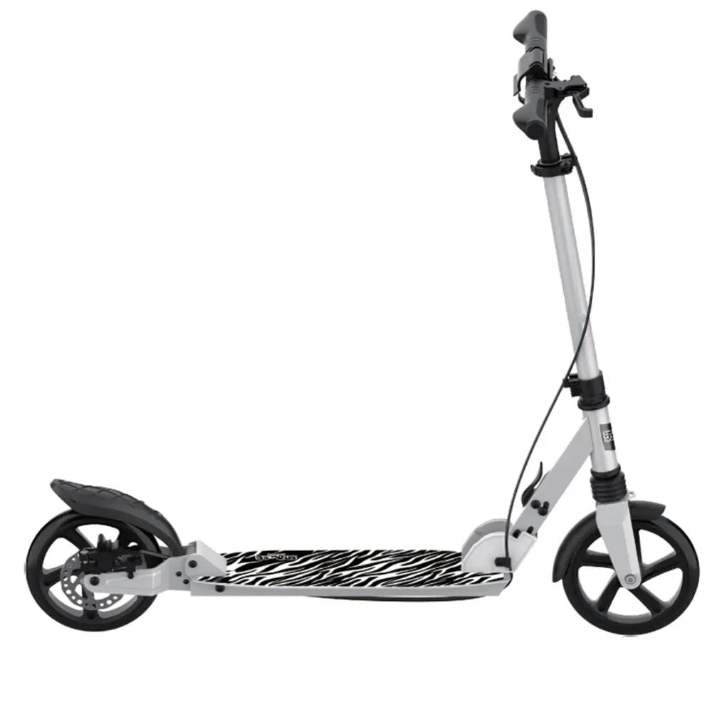 سكوتر دفع للأطفال بتصميم عصري وقاعدة مستقرة