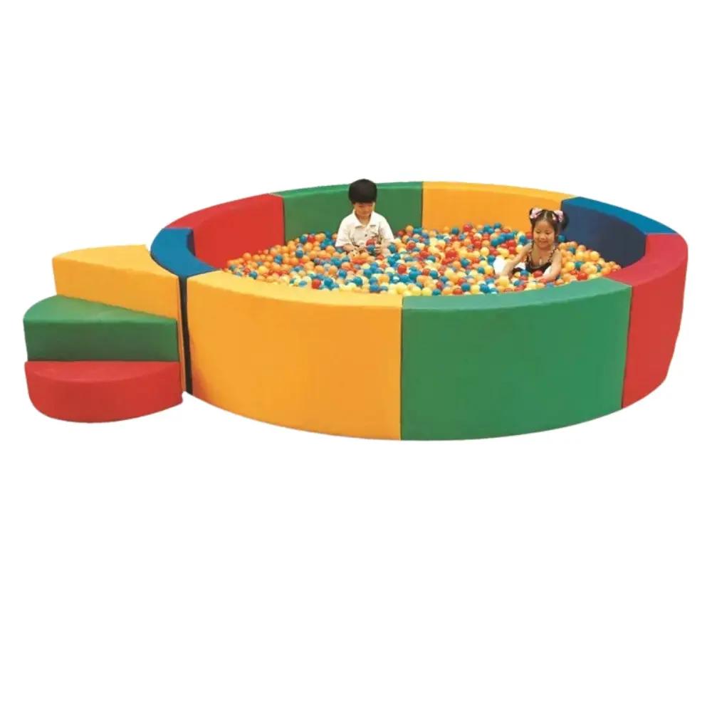 ملعب داخلي للأطفال مع مسبح كرات ملونة | تسوق الآن من Dartoys
